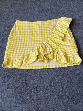 Tea n Cup Yellow Gingham Ruffle Wrap Mini‎ Skirt